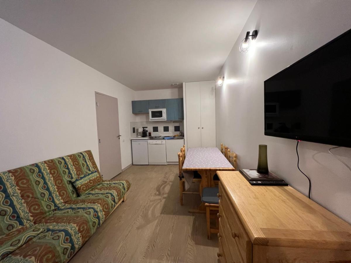Bel Appartement En Rez De Chaussee 코트레 외부 사진